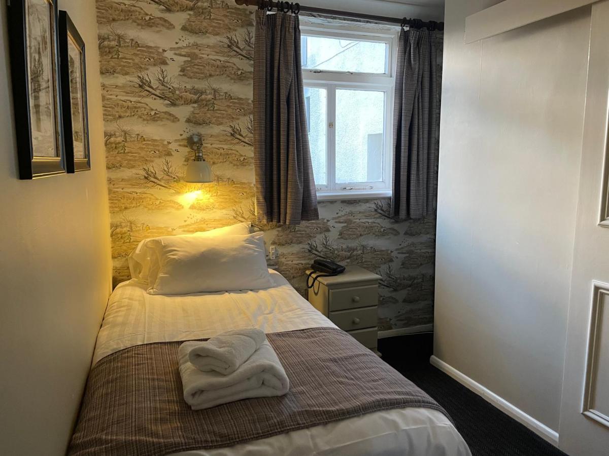 The Bridge Inn Holmrook Extérieur photo